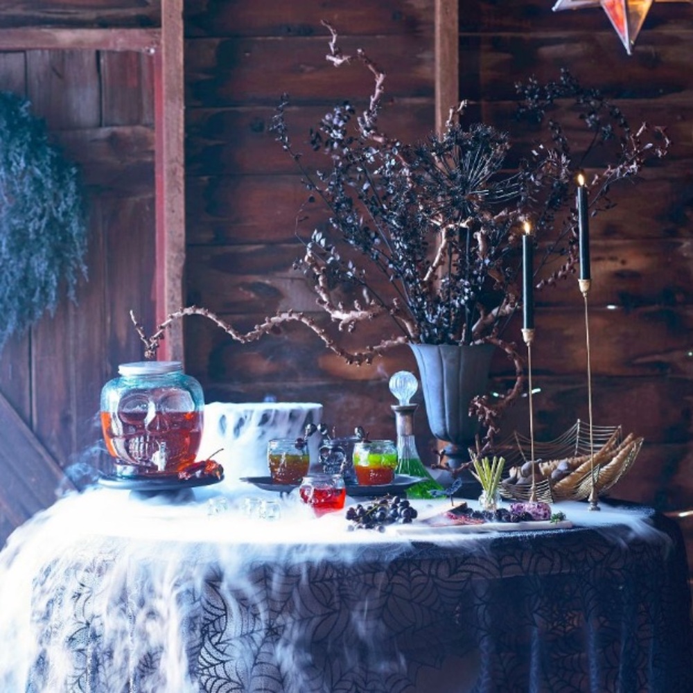 Spider Web table linen
